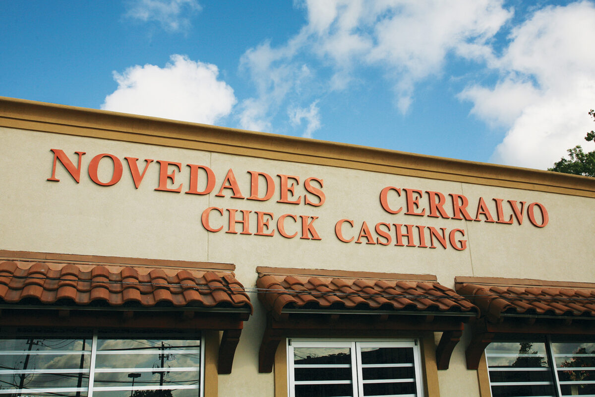 best business signs for plazas